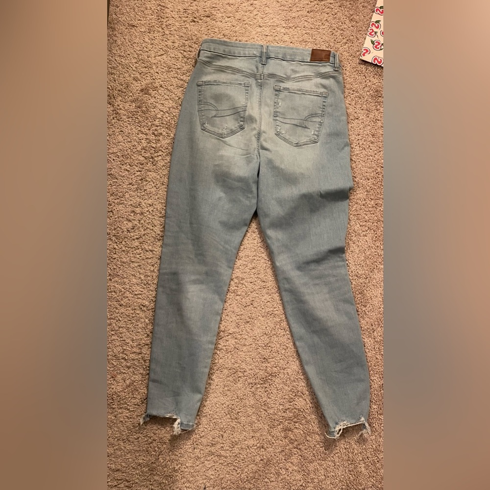 American Eagle Light colored jeggings.